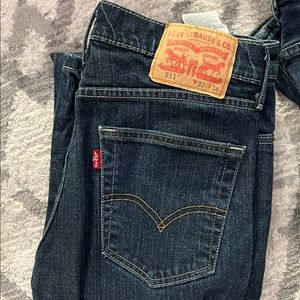 Levi’s slim fit jeans